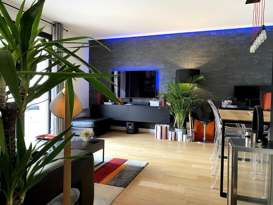Appartement Avec Jacuzzi - Climatisation - Parking Bordeaux Extérieur photo